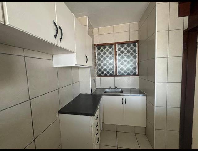2 BEDROOM PROPERTY TO RENT IN ESPLANADE
